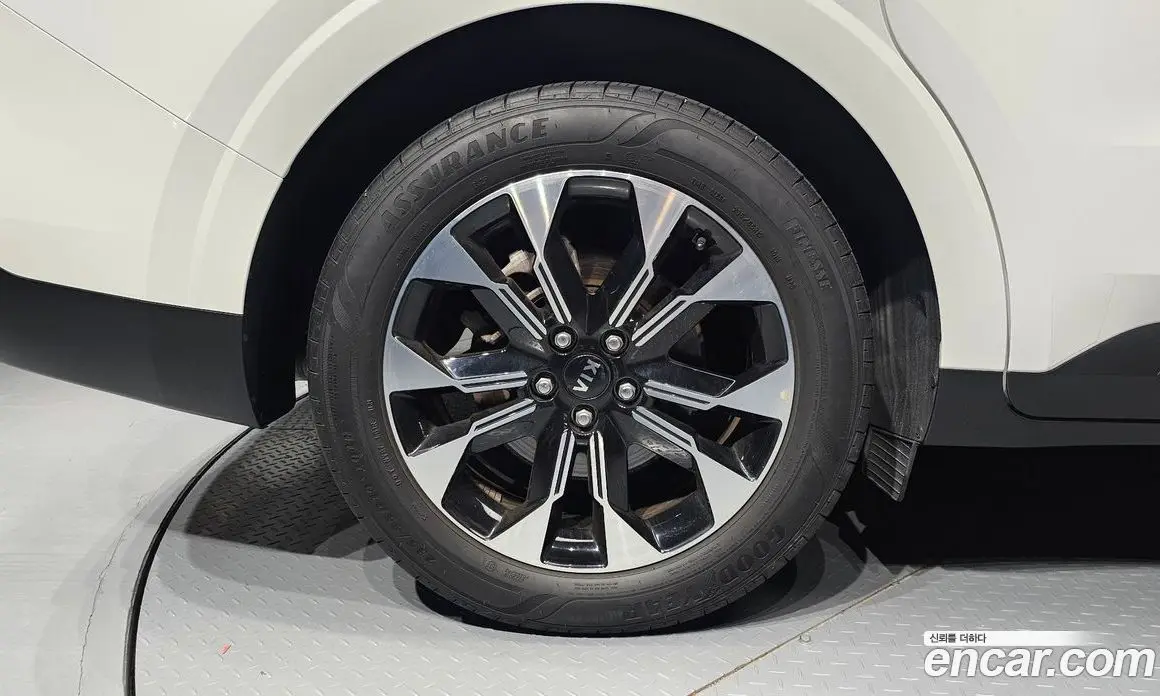 Kia Carnival 2021 2.2 автомат (гидро), фото 5 Kia Carnival 2021 2.2 автомат (гидро), фото 5