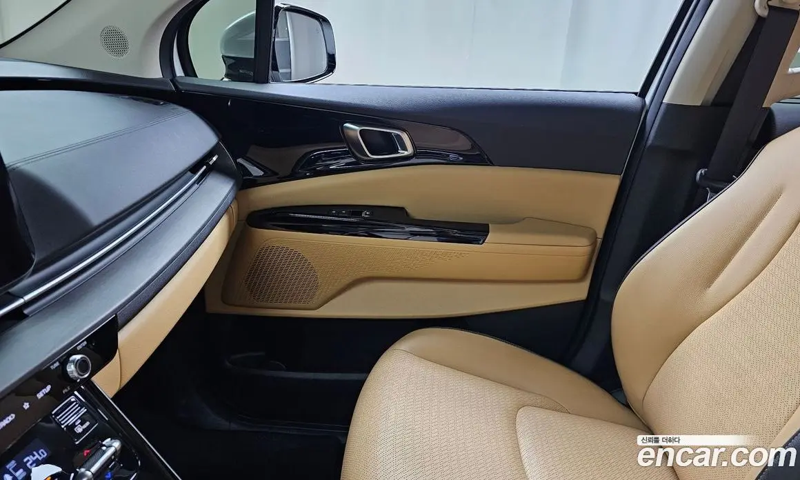 Kia Carnival 2022 3.5 автомат (гидро), фото 14 Kia Carnival 2022 3.5 автомат (гидро), фото 14