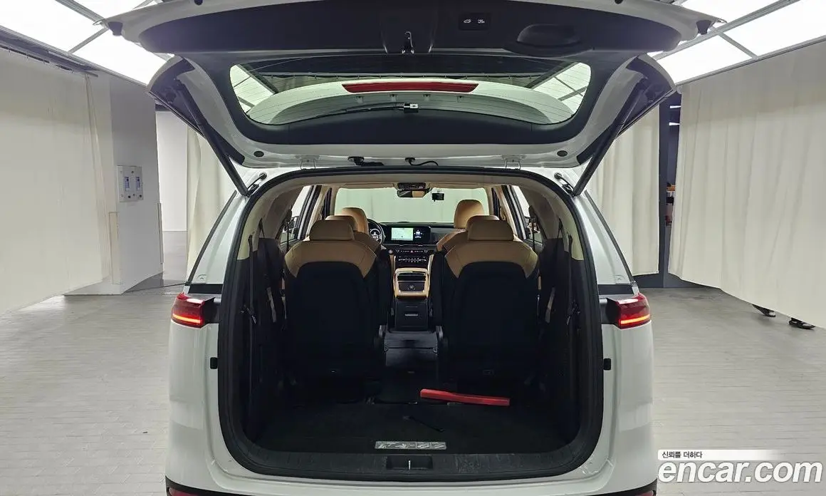 Kia Carnival 2022 3.5 автомат (гидро), фото 21 Kia Carnival 2022 3.5 автомат (гидро), фото 21