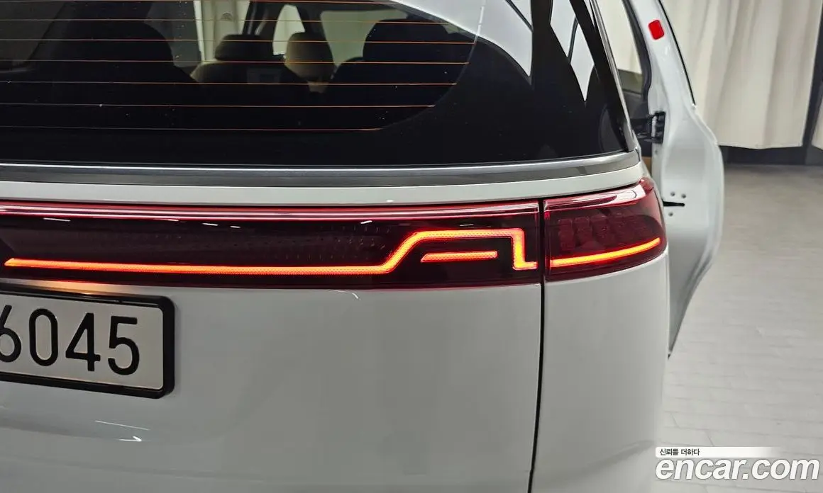 Kia Carnival 2022 3.5 автомат (гидро), фото 8 Kia Carnival 2022 3.5 автомат (гидро), фото 8