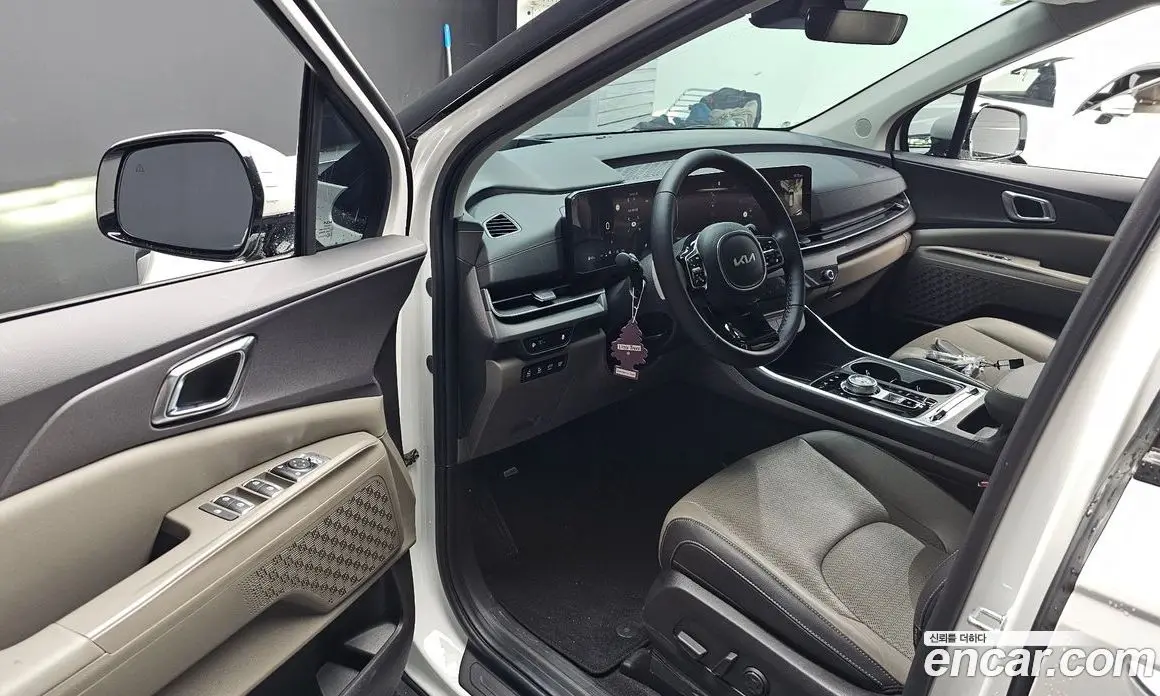 Kia Carnival 2024 2.2 автомат (гидро), фото 12 Kia Carnival 2024 2.2 автомат (гидро), фото 12