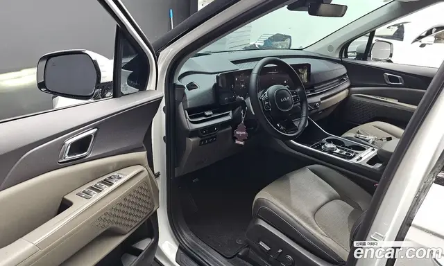 Kia Carnival 2024 2.2 автомат (гидро), миниатюра 12