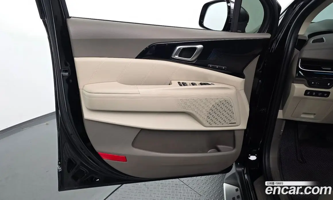 Kia Carnival 2024 3.5 автомат (гидро), фото 15