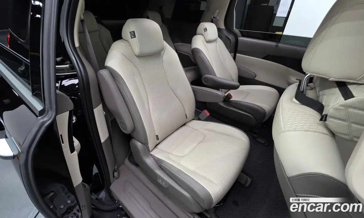 Kia Carnival 2024 3.5 автомат (гидро), фото 16