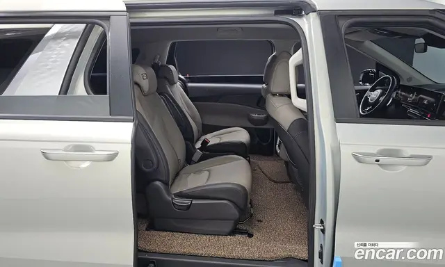 Kia Carnival 2024 2.2 автомат (гидро), миниатюра 11 Kia Carnival 2024 2.2 автомат (гидро), миниатюра 11