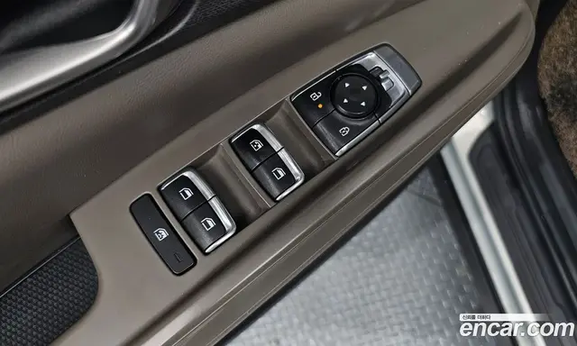 Kia Carnival 2024 2.2 автомат (гидро), миниатюра 12