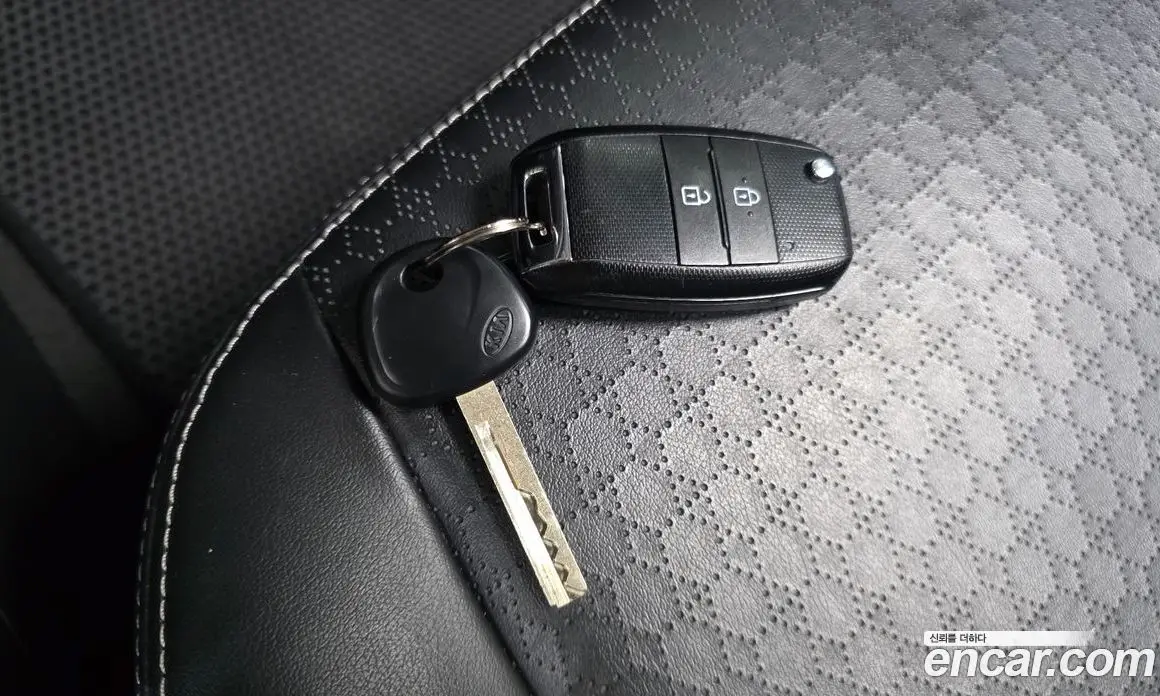 Kia Morning 2015 1.0 автомат (гидро), фото 25 Kia Morning 2015 1.0 автомат (гидро), фото 25