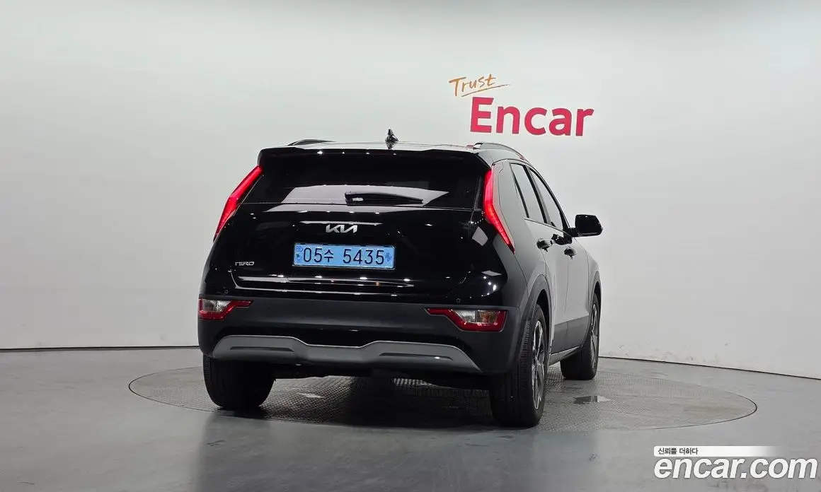 Kia Niro 2023 0.2 автомат (гидро), фото 3 Kia Niro 2023 0.2 автомат (гидро), фото 3