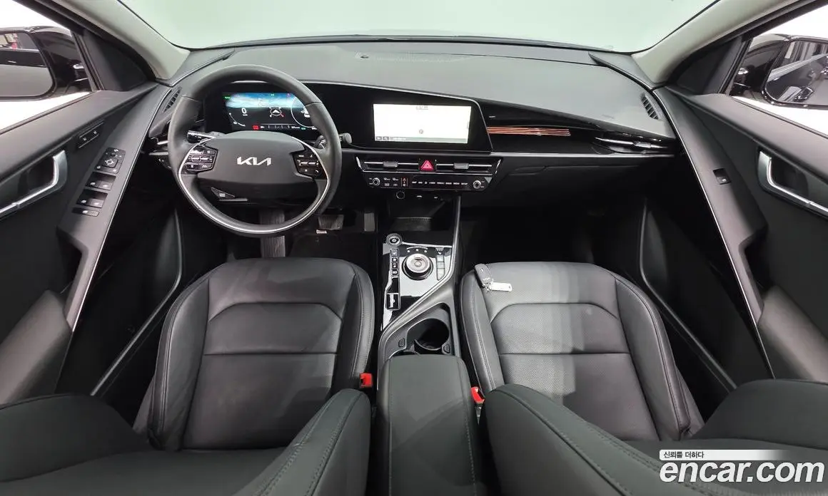 Kia Niro 2023 0.2 автомат (гидро), фото 9 Kia Niro 2023 0.2 автомат (гидро), фото 9