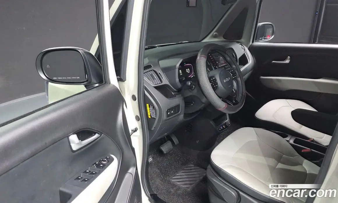Kia Ray 2023 1.0 автомат (гидро), фото 13