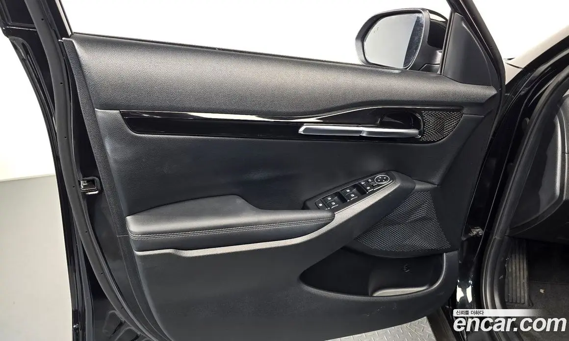 Kia Seltos 2022 1.6 автомат (гидро), фото 14 Kia Seltos 2022 1.6 автомат (гидро), фото 14