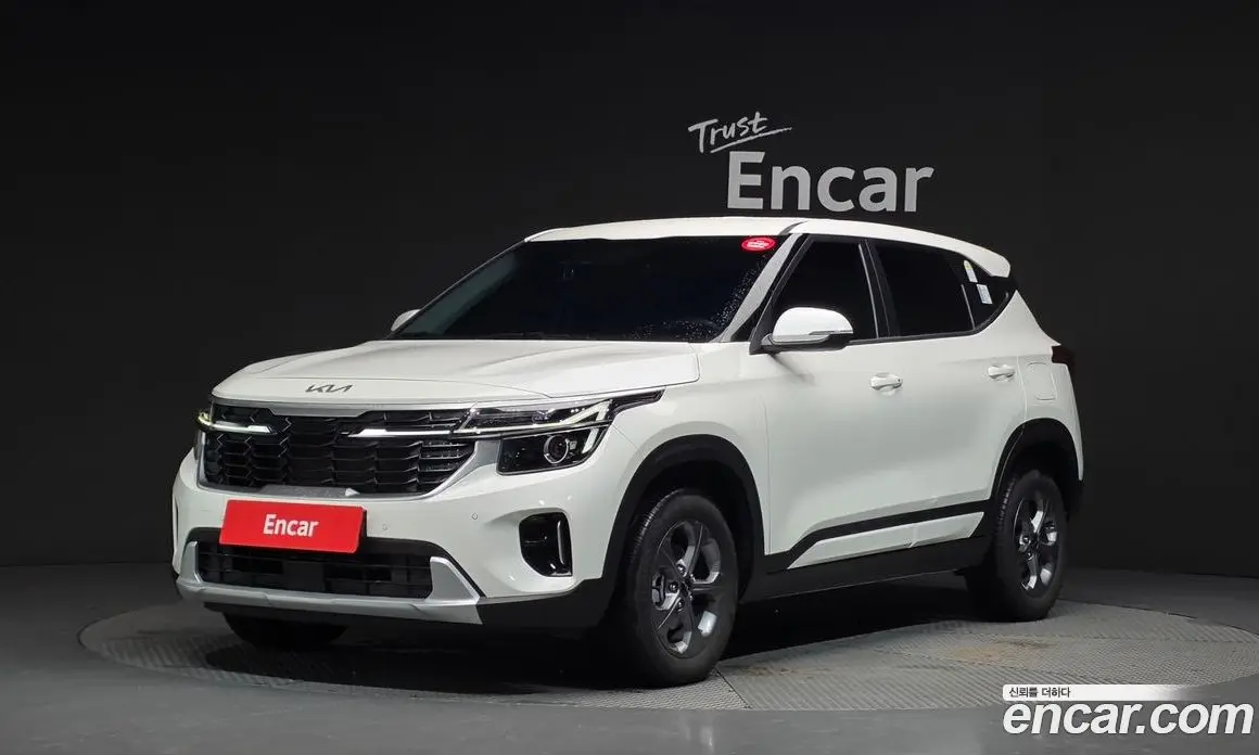 Kia Seltos 2024 2.0 автомат (гидро), фото 1 Kia Seltos 2024 2.0 автомат (гидро), фото 1