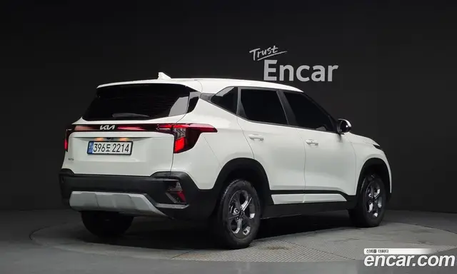 Kia Seltos 2024 2.0 автомат (гидро), миниатюра 2 Kia Seltos 2024 2.0 автомат (гидро), миниатюра 2