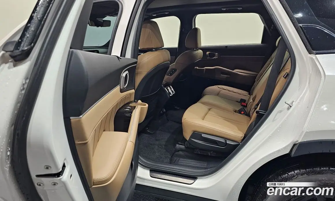 Kia Sorento 2024 1.6 автомат (гидро), фото 15 Kia Sorento 2024 1.6 автомат (гидро), фото 15