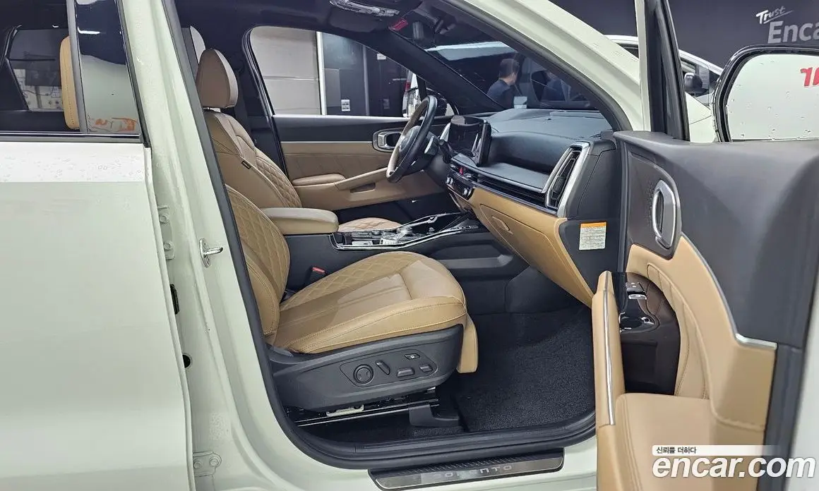 Kia Sorento 2024 1.6 автомат (гидро), фото 16 Kia Sorento 2024 1.6 автомат (гидро), фото 16