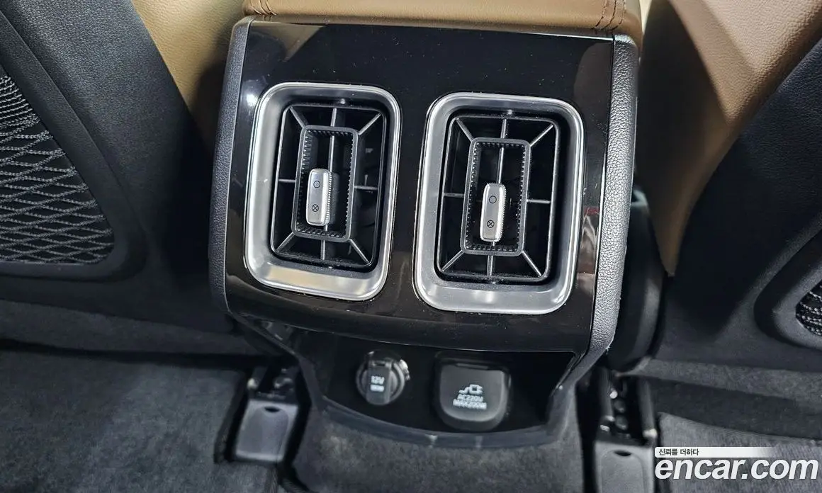 Kia Sorento 2024 1.6 автомат (гидро), фото 22 Kia Sorento 2024 1.6 автомат (гидро), фото 22
