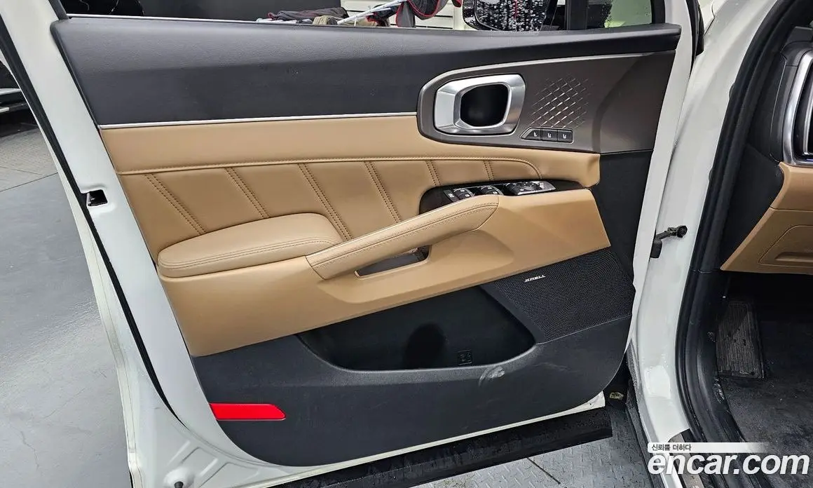 Kia Sorento 2024 1.6 автомат (гидро), фото 13 Kia Sorento 2024 1.6 автомат (гидро), фото 13