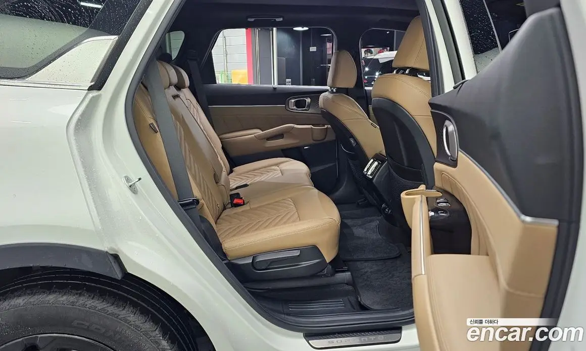 Kia Sorento 2024 1.6 автомат (гидро), фото 17 Kia Sorento 2024 1.6 автомат (гидро), фото 17