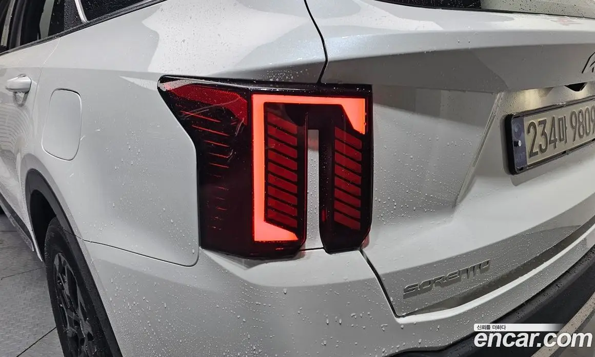 Kia Sorento 2024 1.6 автомат (гидро), фото 8 Kia Sorento 2024 1.6 автомат (гидро), фото 8