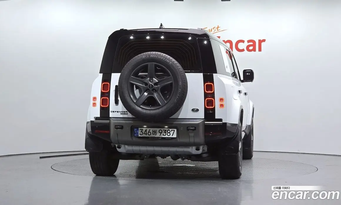 Land Rover Defender 2022 2.0 автомат (гидро), фото 4 Land Rover Defender 2022 2.0 автомат (гидро), фото 4