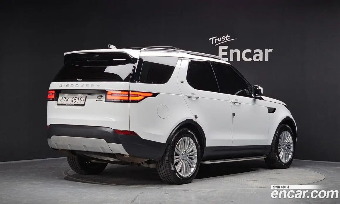 Land Rover Discovery 2019 3.0 автомат (гидро), фото 2 Land Rover Discovery 2019 3.0 автомат (гидро), фото 2