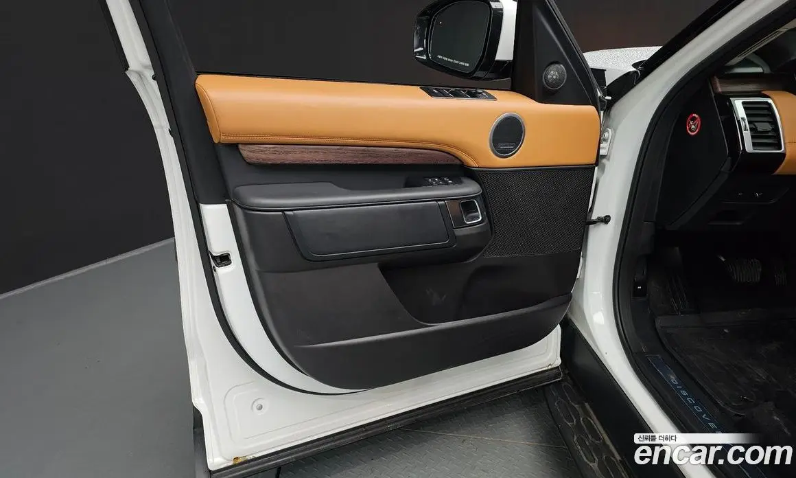 Land Rover Discovery 2019 3.0 автомат (гидро), фото 14 Land Rover Discovery 2019 3.0 автомат (гидро), фото 14