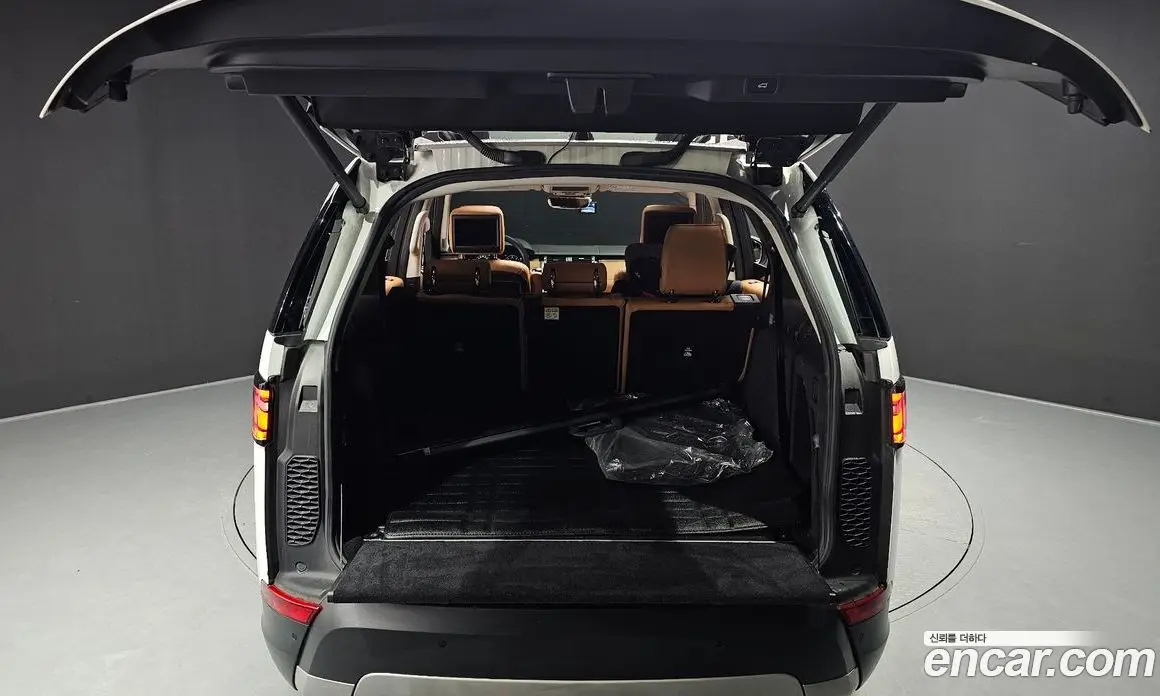 Land Rover Discovery 2019 3.0 автомат (гидро), фото 26 Land Rover Discovery 2019 3.0 автомат (гидро), фото 26