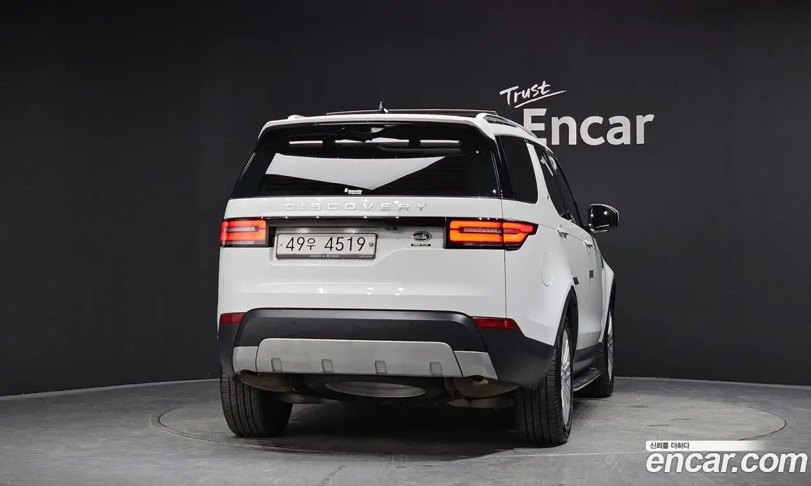 Land Rover Discovery 2019 3.0 автомат (гидро), фото 4 Land Rover Discovery 2019 3.0 автомат (гидро), фото 4