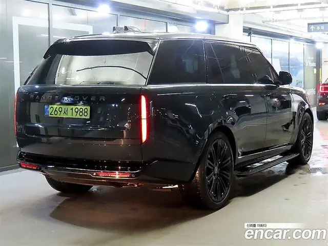 Land Rover Range Rover 2025 4.4 автомат (гидро), миниатюра 4 Land Rover Range Rover 2025 4.4 автомат (гидро), миниатюра 4