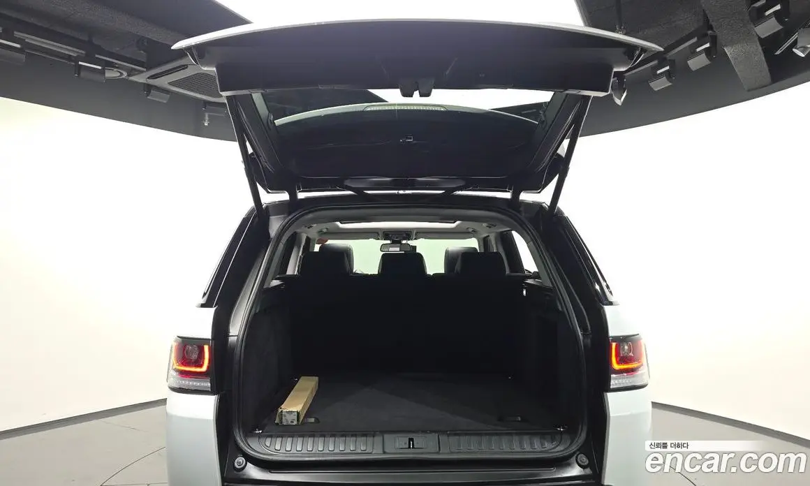 Land Rover Range Rover Sport 2015 3.0 автомат (гидро), фото 20 Land Rover Range Rover Sport 2015 3.0 автомат (гидро), фото 20