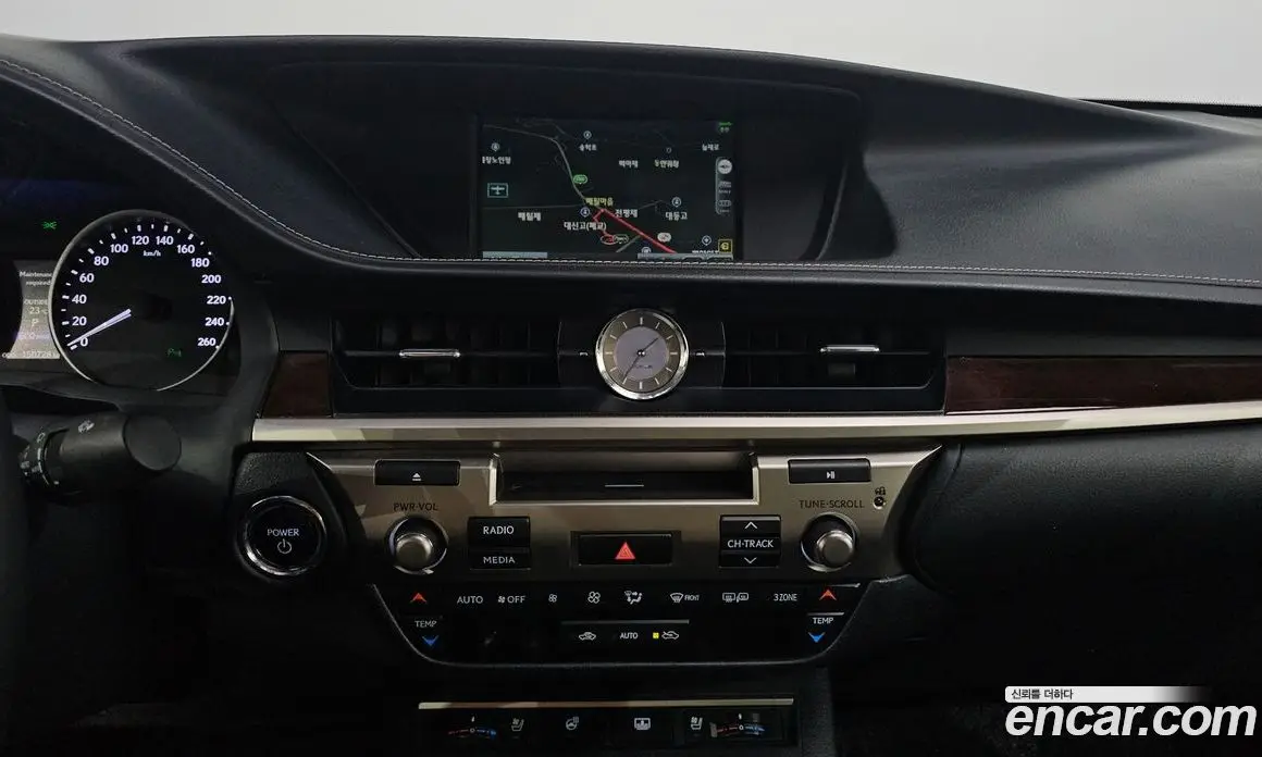 Lexus ES 2014 2.5 автомат (гидро), фото 12 Lexus ES 2014 2.5 автомат (гидро), фото 12