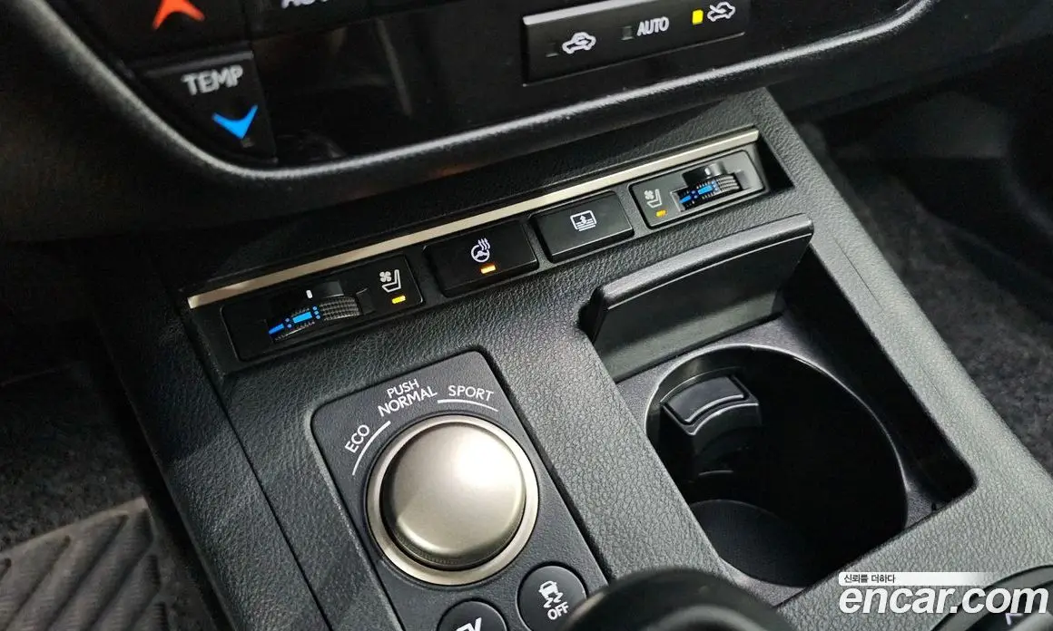 Lexus ES 2014 2.5 автомат (гидро), фото 14 Lexus ES 2014 2.5 автомат (гидро), фото 14