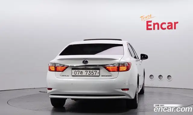 Lexus ES 2014 2.5 автомат (гидро), миниатюра 4 Lexus ES 2014 2.5 автомат (гидро), миниатюра 4