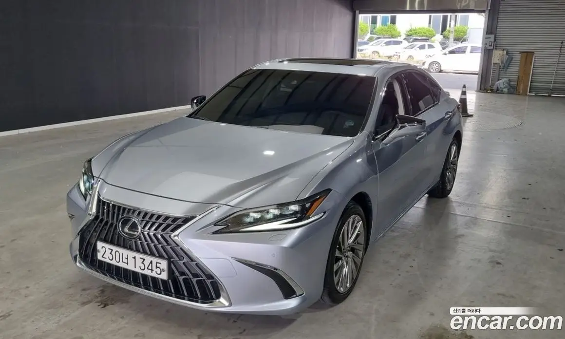 Lexus ES 2023 2.5 автомат (гидро), фото 2 Lexus ES 2023 2.5 автомат (гидро), фото 2