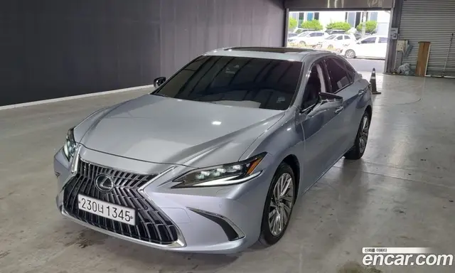 Lexus ES 2023 2.5 автомат (гидро), миниатюра 2 Lexus ES 2023 2.5 автомат (гидро), миниатюра 2