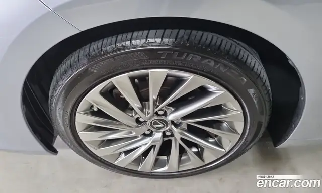 Lexus ES 2023 2.5 автомат (гидро), миниатюра 5 Lexus ES 2023 2.5 автомат (гидро), миниатюра 5