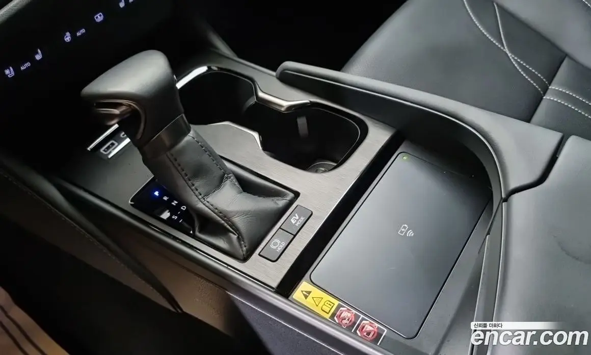 Lexus ES 2023 2.5 автомат (гидро), фото 9 Lexus ES 2023 2.5 автомат (гидро), фото 9