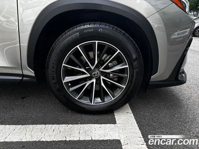 Lexus NX 2022 2.5 автомат (гидро), миниатюра 5 Lexus NX 2022 2.5 автомат (гидро), миниатюра 5