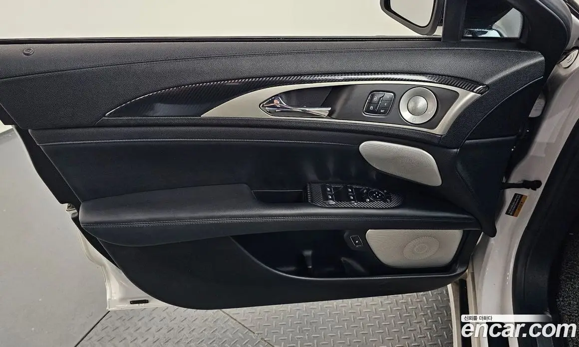Lincoln MKZ 2017 2.0 автомат (гидро), фото 14 Lincoln MKZ 2017 2.0 автомат (гидро), фото 14