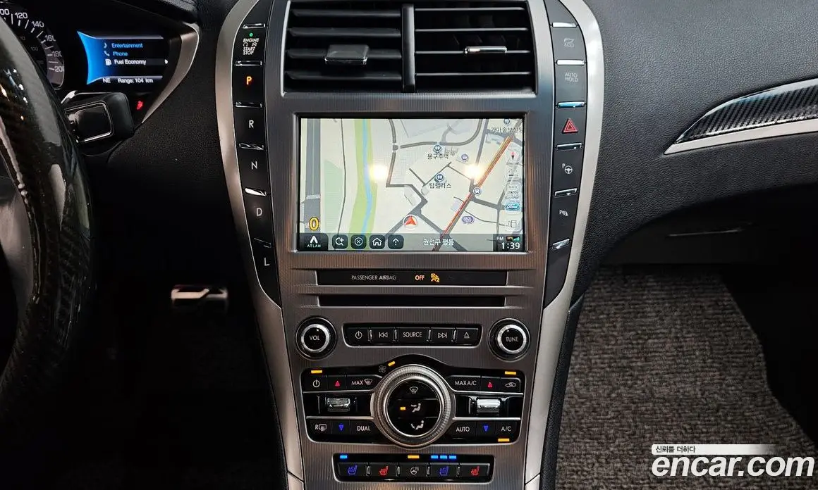 Lincoln MKZ 2017 2.0 автомат (гидро), фото 18 Lincoln MKZ 2017 2.0 автомат (гидро), фото 18
