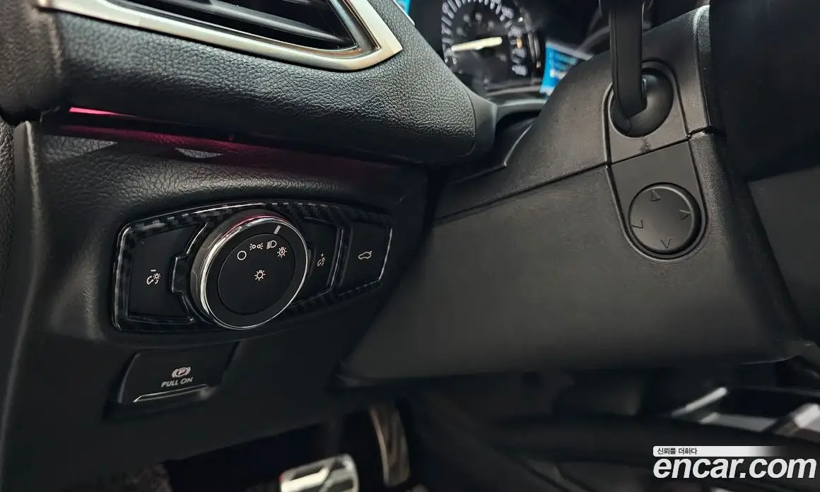 Lincoln MKZ 2017 2.0 автомат (гидро), фото 38 Lincoln MKZ 2017 2.0 автомат (гидро), фото 38