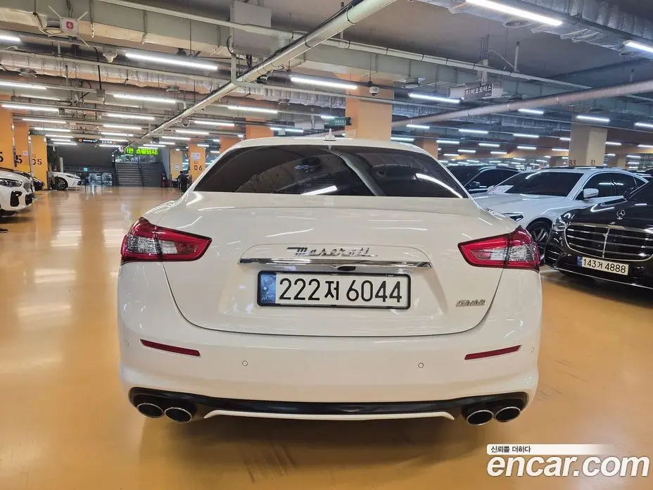 Maserati Ghibli 2017 3.0 автомат (гидро), фото 4 Maserati Ghibli 2017 3.0 автомат (гидро), фото 4
