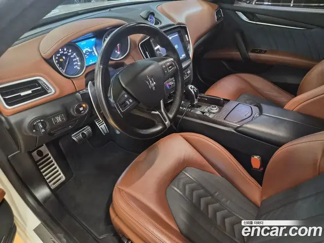 Maserati Ghibli 2017 3.0 автомат (гидро), миниатюра 5 Maserati Ghibli 2017 3.0 автомат (гидро), миниатюра 5