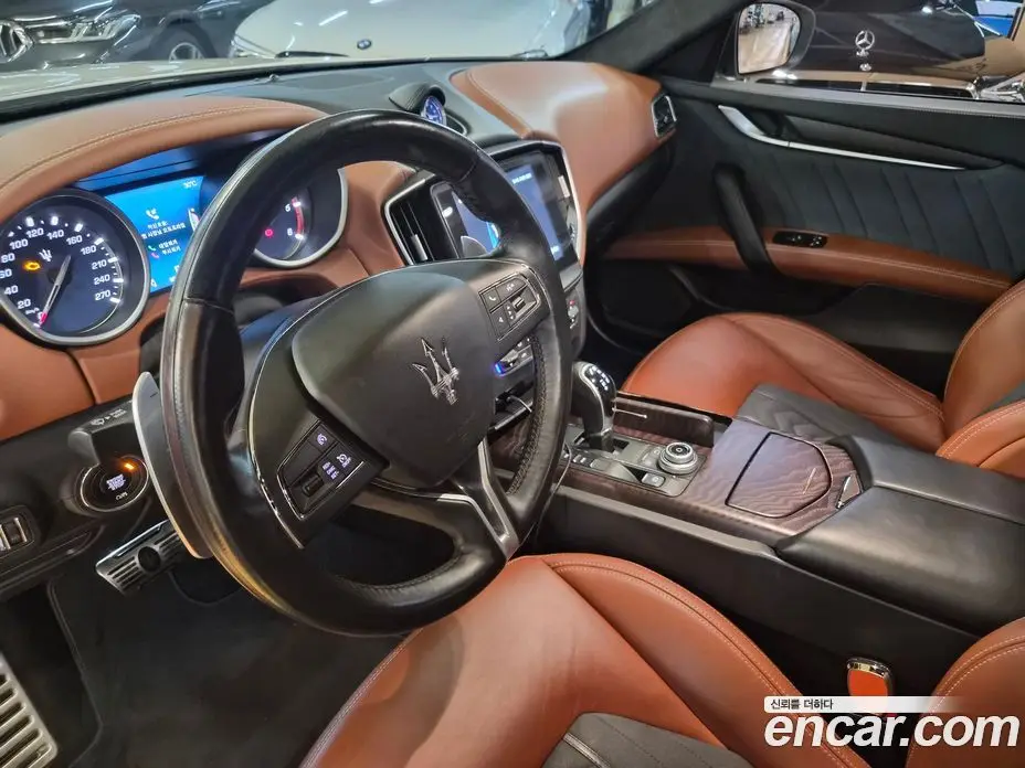 Maserati Ghibli 2017 3.0 автомат (гидро), фото 6 Maserati Ghibli 2017 3.0 автомат (гидро), фото 6
