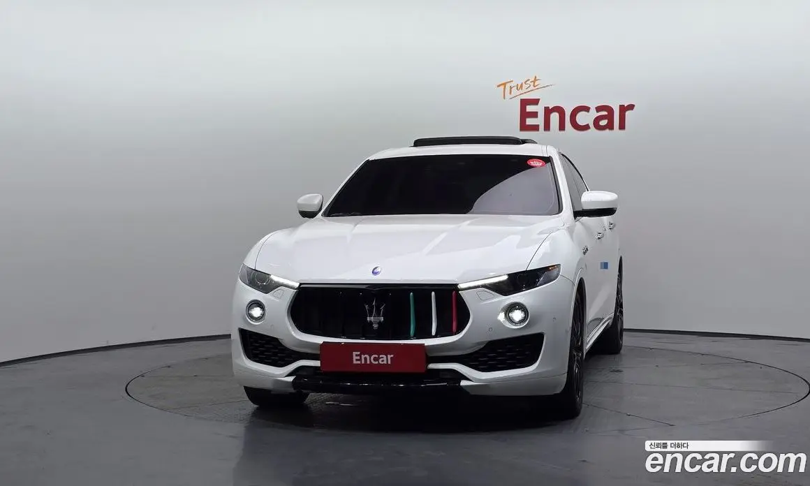 Maserati Levante 2017 3.0 автомат (гидро), фото 3 Maserati Levante 2017 3.0 автомат (гидро), фото 3