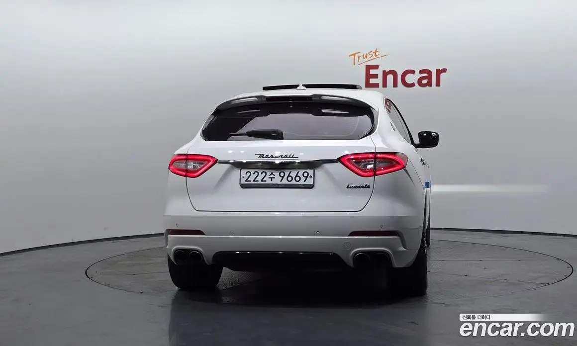 Maserati Levante 2017 3.0 автомат (гидро), фото 4 Maserati Levante 2017 3.0 автомат (гидро), фото 4