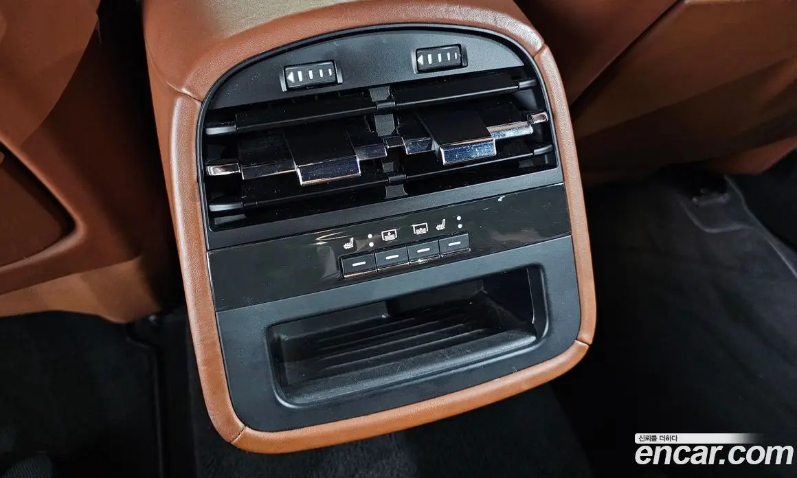 Maserati Quattroporte 2014 3.0 автомат (гидро), фото 18 Maserati Quattroporte 2014 3.0 автомат (гидро), фото 18