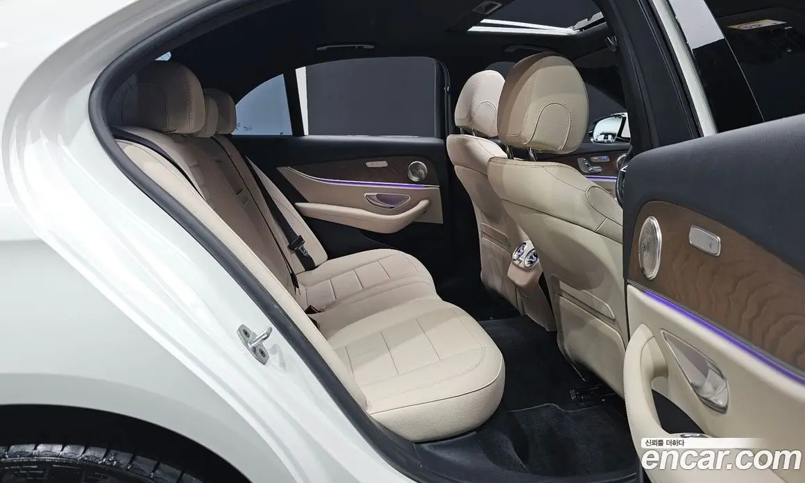 Mercedes-Benz E-Class 2022 2.0 автомат (гидро), фото 17 Mercedes-Benz E-Class 2022 2.0 автомат (гидро), фото 17