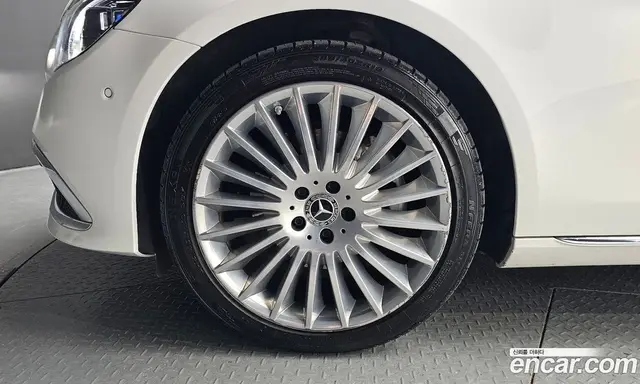 Mercedes-Benz E-Class 2022 2.0 автомат (гидро), миниатюра 5 Mercedes-Benz E-Class 2022 2.0 автомат (гидро), миниатюра 5