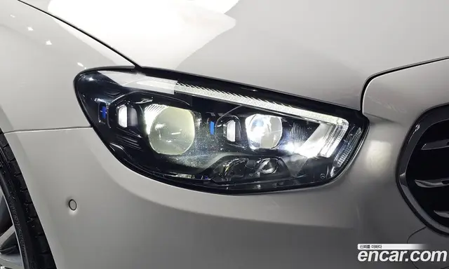 Mercedes-Benz E-Class 2022 2.0 автомат (гидро), миниатюра 8 Mercedes-Benz E-Class 2022 2.0 автомат (гидро), миниатюра 8